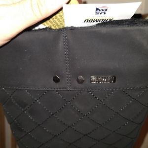 Woman's Khombu Waterproof Boots Size 8